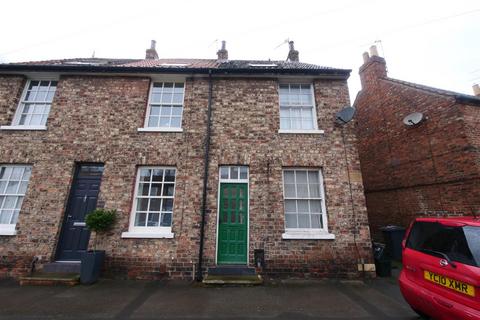 3 bedroom end of terrace house for sale, Main Street, Fulford