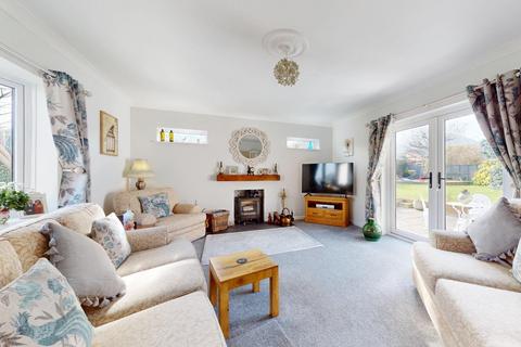 3 bedroom detached bungalow for sale, Kerry, Newtown