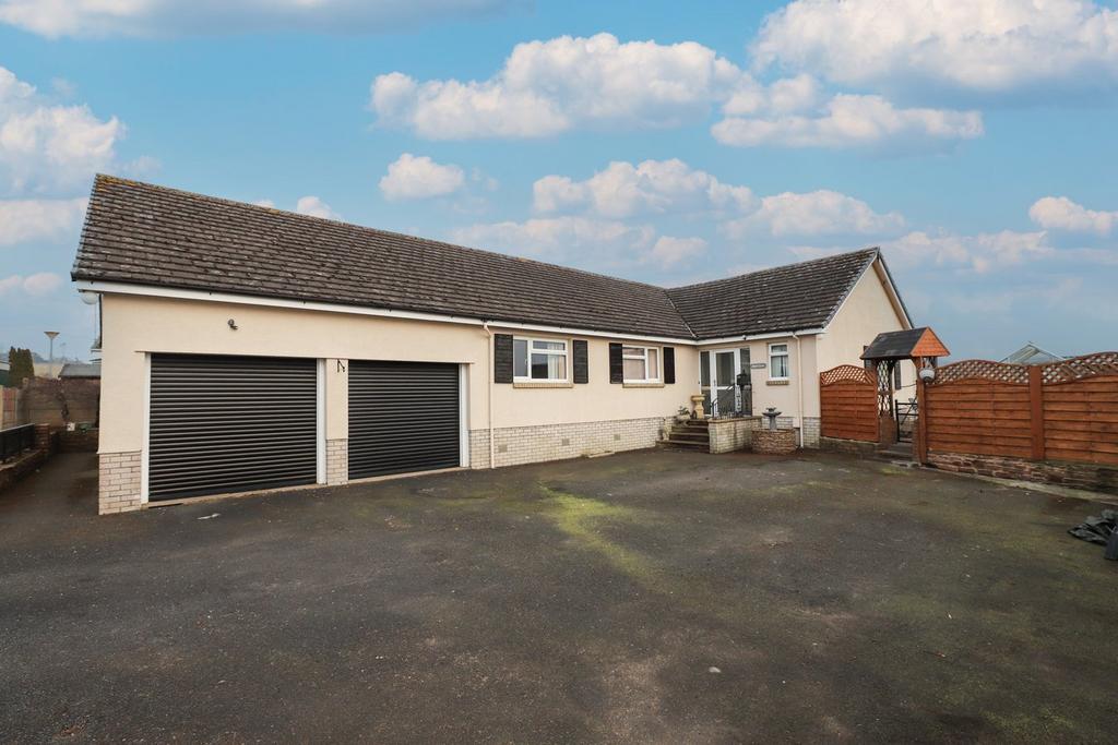 Plumpton, Penrith, CA11 5 bed detached bungalow for sale - £400,000