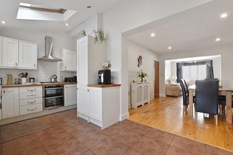 4 bedroom terraced house for sale, Chipstead Gardens, London, NW2