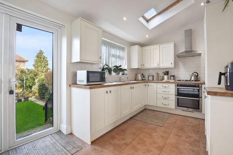 4 bedroom terraced house for sale, Chipstead Gardens, London, NW2