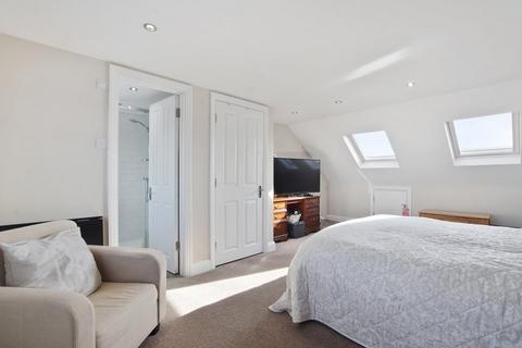 4 Chipstead Gardens, London, NW2 6EL