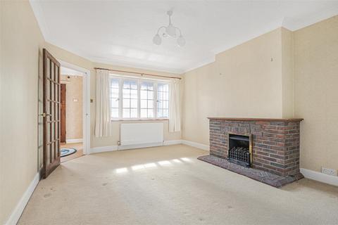 4 bedroom detached house for sale, Hartfield Road, Seaford