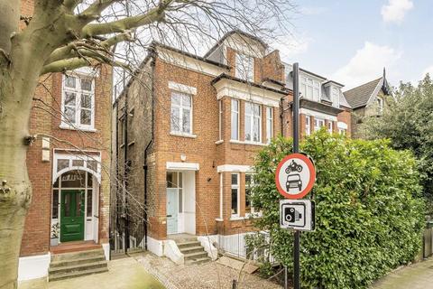 2 bedroom flat to rent, Mount Nod Road, London SW16