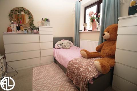 33 Tabbs Close, Letchworth Garden City, SG6 1DW