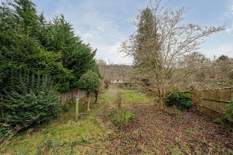 61 Beverley Road, Whyteleafe, CR3 0DU