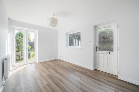 1 bedroom bungalow for sale, Rankine Close, Badshot Lea, Farnham, GU9