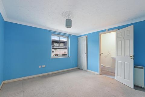 2 bedroom flat for sale, Kings Place, Buckhurst Hill IG9