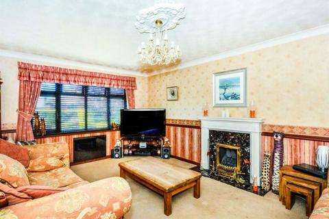 4 bedroom detached house for sale, Broad Lane, Brinsley, Nottingham, Nottinghamshire, NG16 5BU