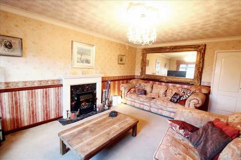 4 bedroom detached house for sale, Broad Lane, Brinsley, Nottingham, Nottinghamshire, NG16 5BU