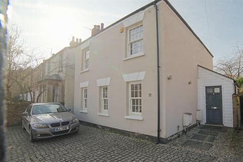 3 bedroom detached house to rent, Middle Way, Oxford