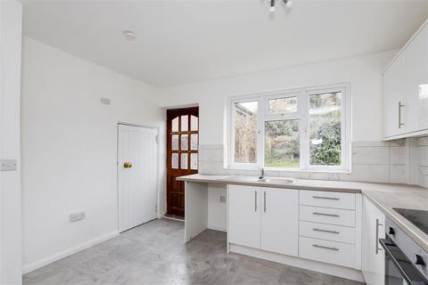 168 Wollaton Vale, Nottingham, NG8 2PL