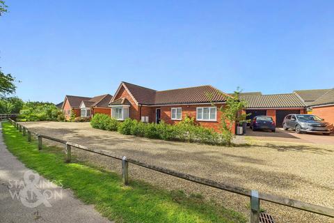 3 bedroom detached bungalow for sale, Somme Close, Wymondham