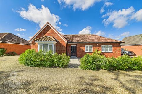 3 bedroom detached bungalow for sale, Somme Close, Wymondham