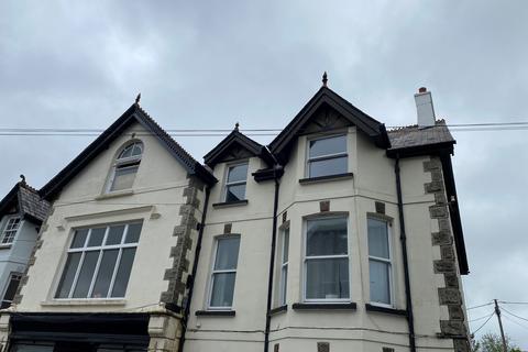 2 bedroom flat to rent, 5 Station Road, Okehampton EX20