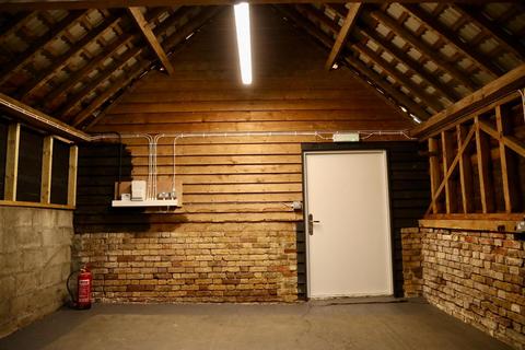 Storage to rent, Braintree