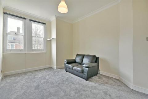 1 bedroom flat to rent, Grosvenor Gardens, Willesden Green