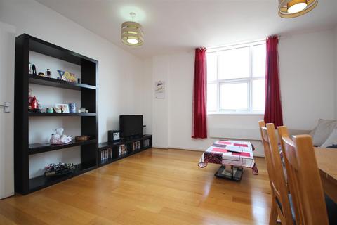 1 bedroom flat to rent, Bromyard House, Bromyard Avenue, Acton W3 7BF