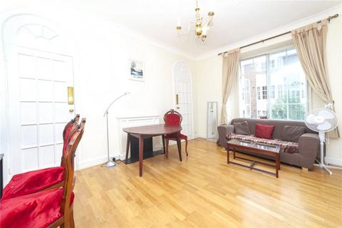 Studio to rent, Hallam Street, Marylebone, London, W1W