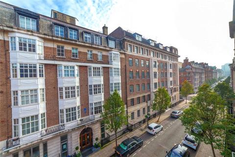 Studio to rent, Hallam Street, Marylebone, London, W1W