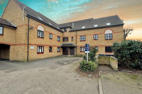 2 bedroom flat for sale, Chestnut Drive, Soham