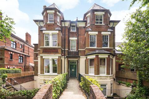 Flat 4, 18 Shepherds Hill, London, N6 5AQ