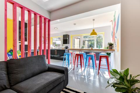 8 bedroom house of multiple occupation to rent, Barcombe Road, Brighton BN1