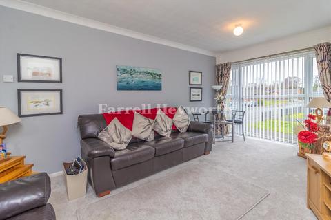 1 bedroom flat for sale, Redcar Avenue, Preston PR2