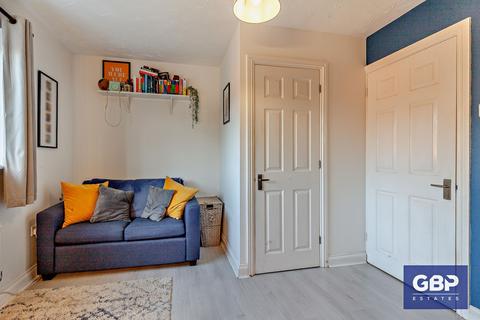 13 Dandelion Close, Rush Green, Romford, RM7 0YY