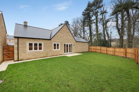 3 bedroom detached bungalow for sale, Normanhurst Park, Matlock DE4