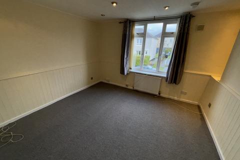 3 bedroom flat to rent, Rosewood Street, Glasgow G13