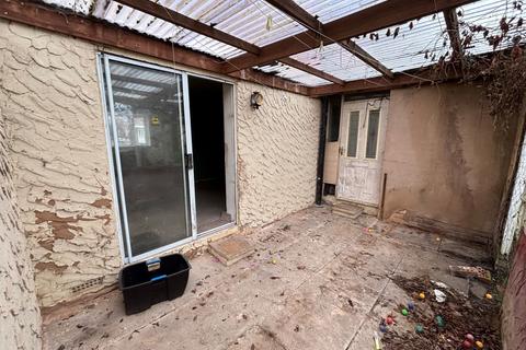 43 Barpool Road, Nuneaton, CV10 8DR