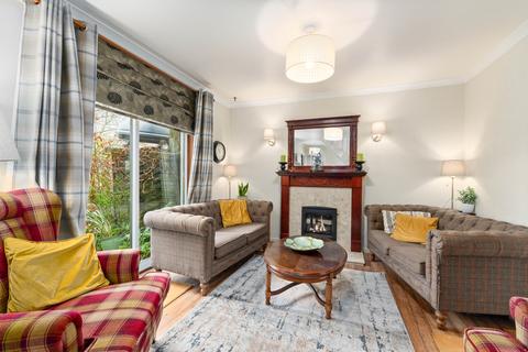 4 Bughtlin Drive, Edinburgh, EH12 8UX