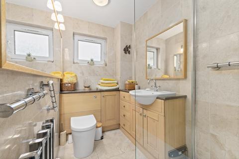 4 Bughtlin Drive, Edinburgh, EH12 8UX