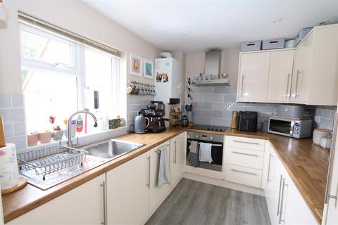 2 bedroom semi-detached house to rent, Rooks Lane, Thame