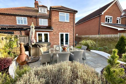 4 bedroom semi-detached house for sale, Old Barrack Road, Woodbridge