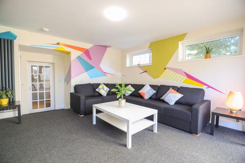 9 bedroom house of multiple occupation to rent, Elm Grove, Brighton BN2