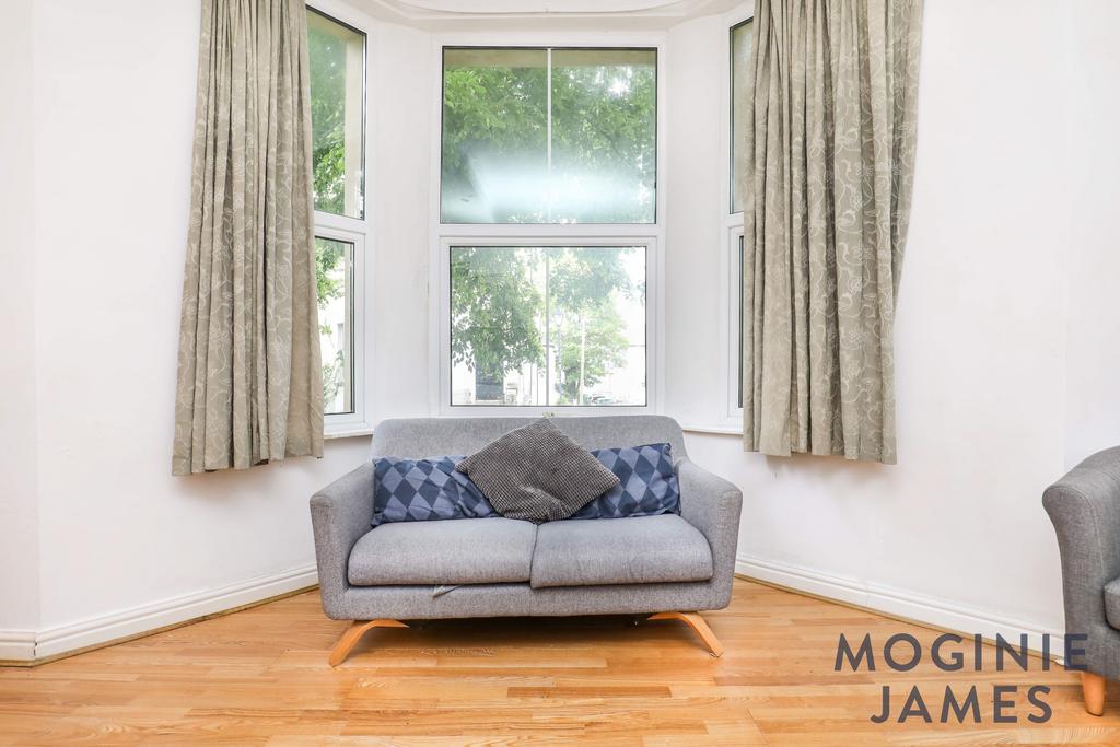 Living room 1