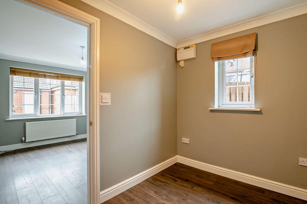 Walk-in Wardrobe