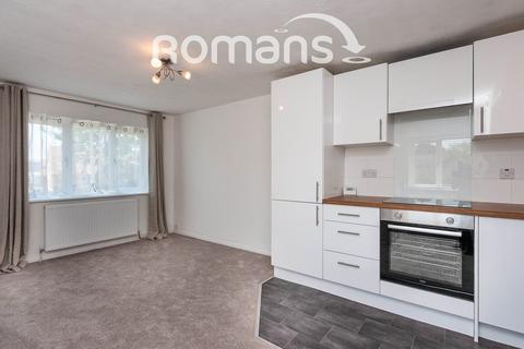 1 bedroom flat to rent, The Street, Tongham, Farnham, GU10