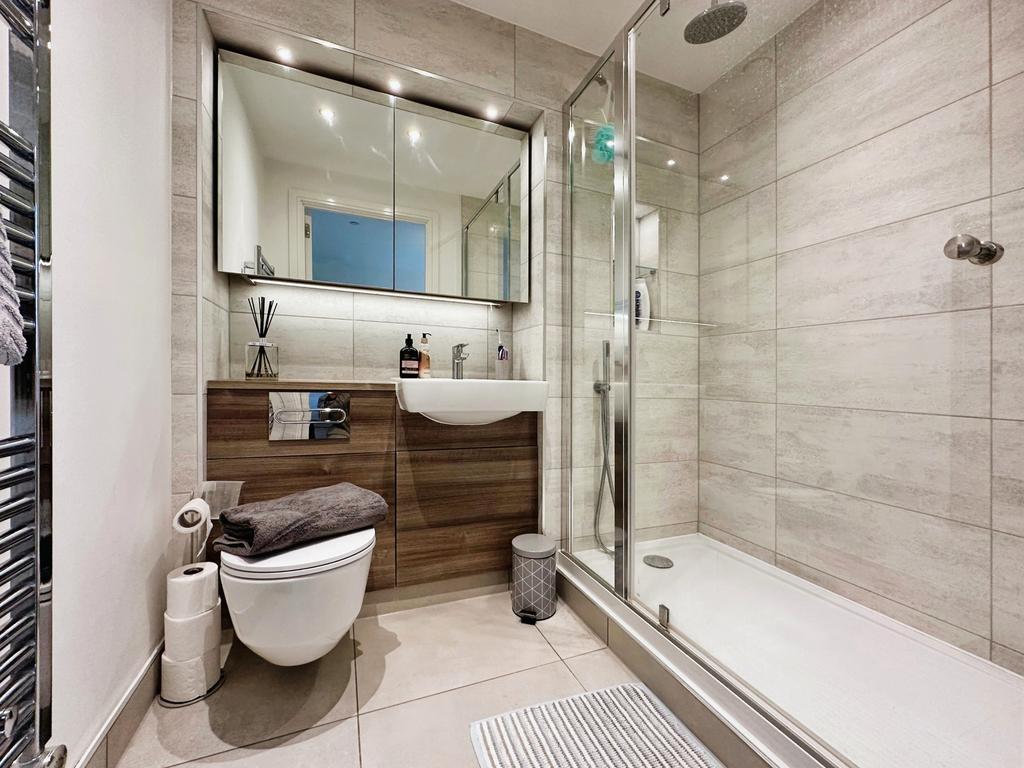 Ensuite