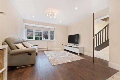 13 Beechwood Close, Ascot, SL5 8QJ