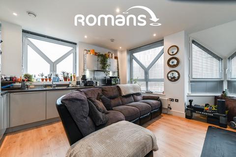 2 bedroom flat to rent, Ringside, High Street, Bracknell, RG12