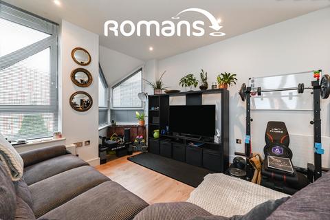 2 bedroom flat to rent, Ringside, High Street, Bracknell, RG12