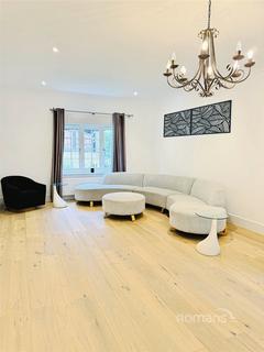 5 bedroom detached house to rent, London Road, Sunningdale, Ascot, SL5