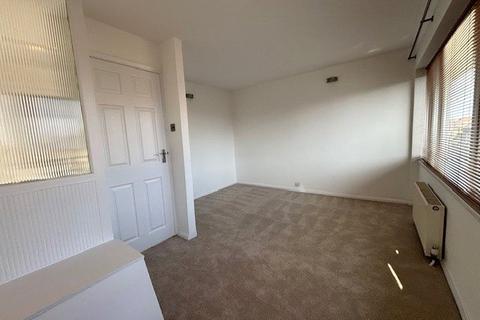 2 bedroom terraced house to rent, St. Leonards Avenue, Windsor, SL4