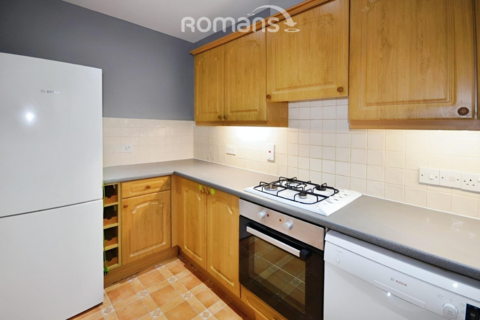 2 bedroom flat to rent, Bulstrode Place, Upton Park, Slough, SL1