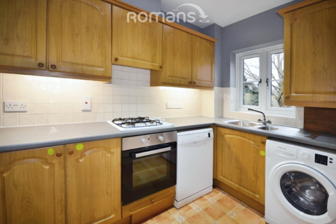2 bedroom flat to rent, Bulstrode Place, Upton Park, Slough, SL1
