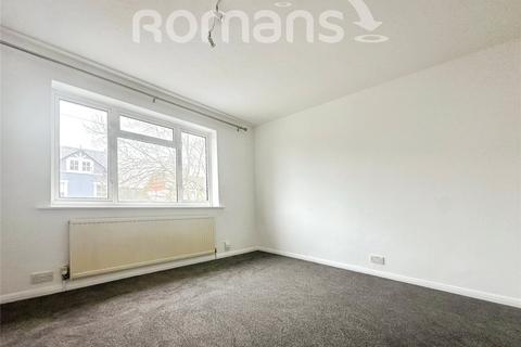 2 bedroom flat to rent, Ray Lea Road, Maidenhead, SL6