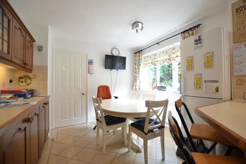 House to rent, Waldorf Heights, Blackwater, Camberley, GU17